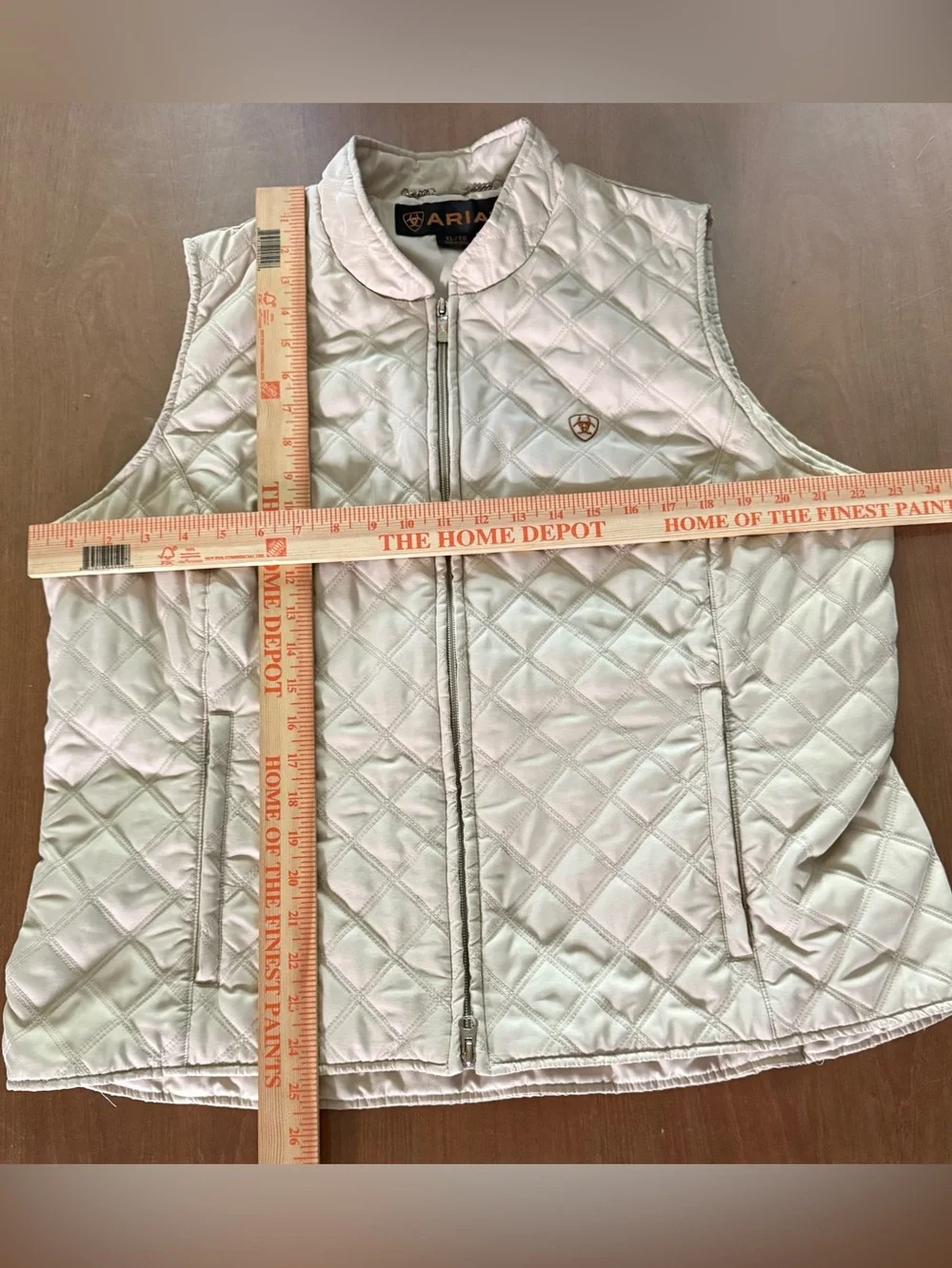Ariat Diamond Quilted Full Zip Vest XL Ivory Horse Bit Lining